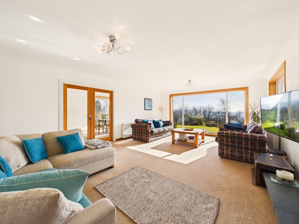 Property photo 3 of 36