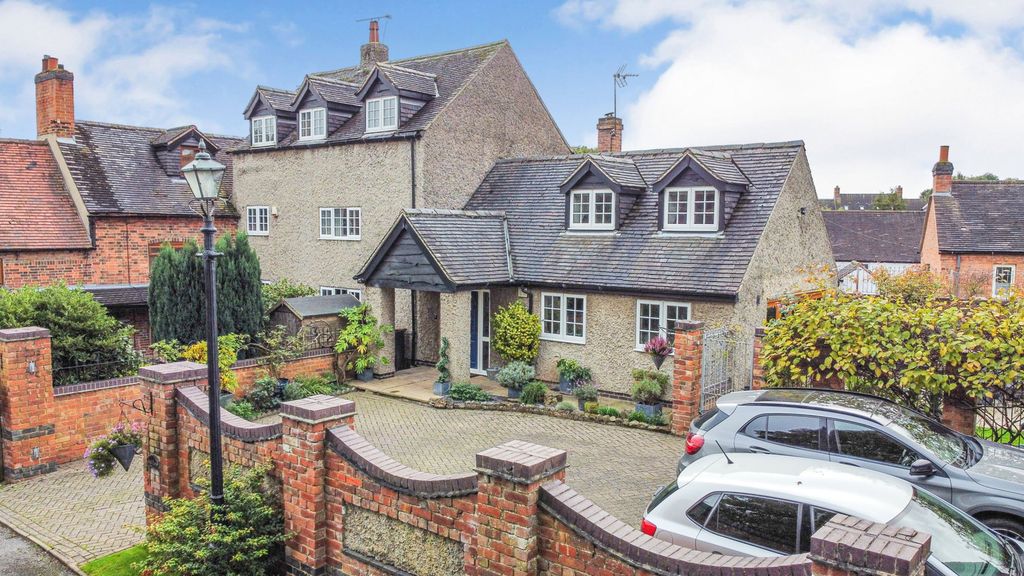 Property photo 1 of 33