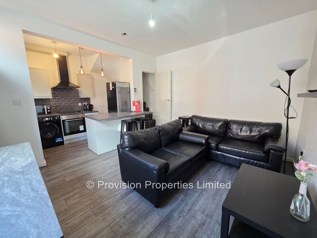 Property photo 1 of 12 Photo