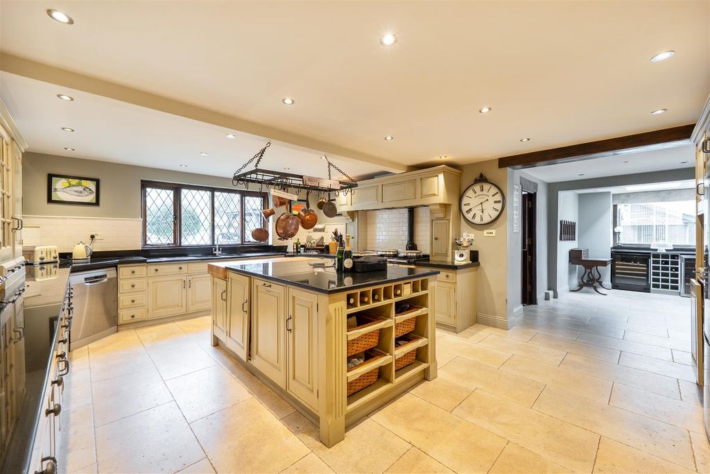 Property photo 3 of 38 Kitchen