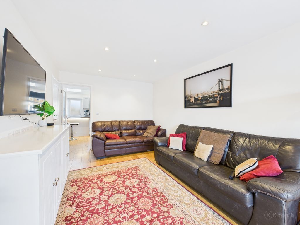 Property photo 2 of 8 Living Room