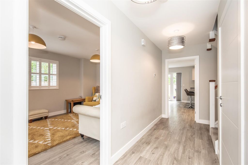 Additional image 19 of 5 bed detached house for saleParkside Close, Heathfield TN21