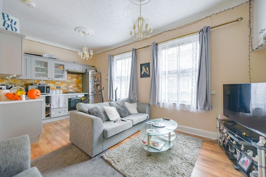 Property photo 2 of 9