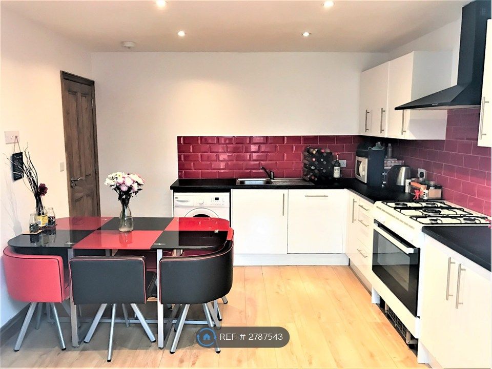 Property photo 2 of 15 Kitchen/Diner