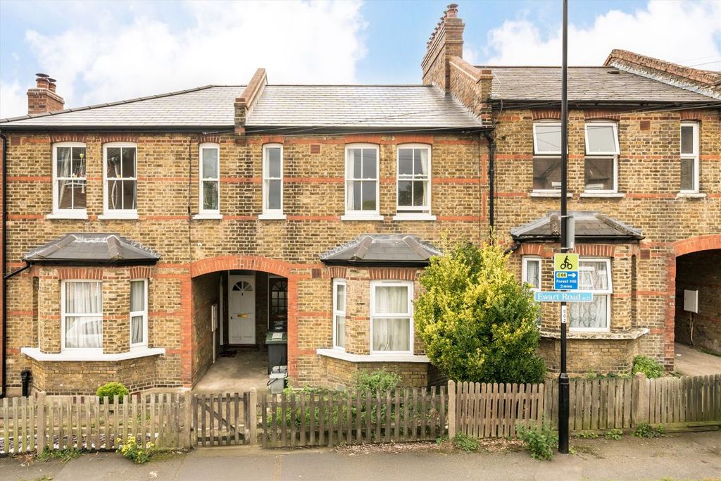 Property photo 1 of 7