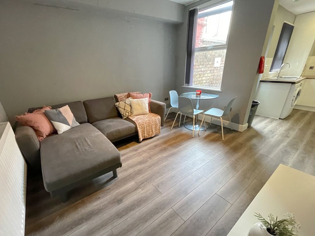 Property photo 1 of 3 63 Halsbury