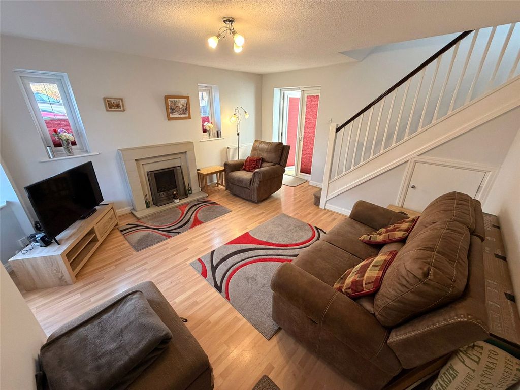 Property photo 2 of 19 Picture No. 04