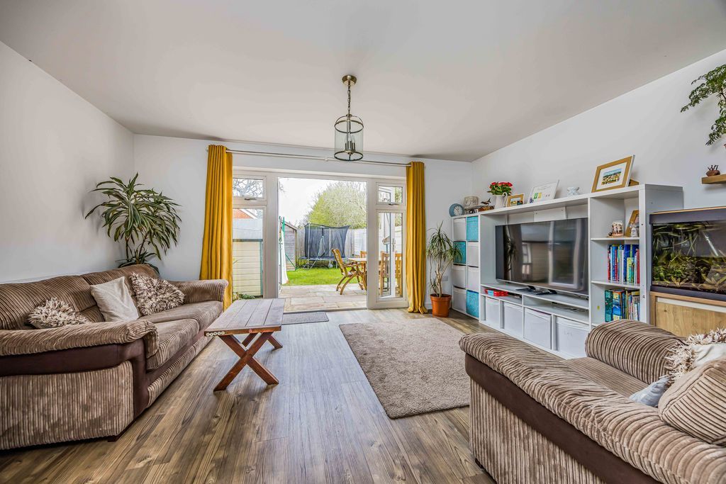 Property photo 2 of 16 Photo 17