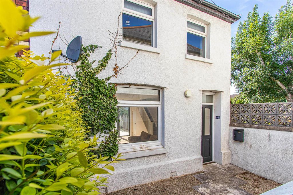 Property photo 1 of 16 Iestyn Street 16 Ext-3.Jpg