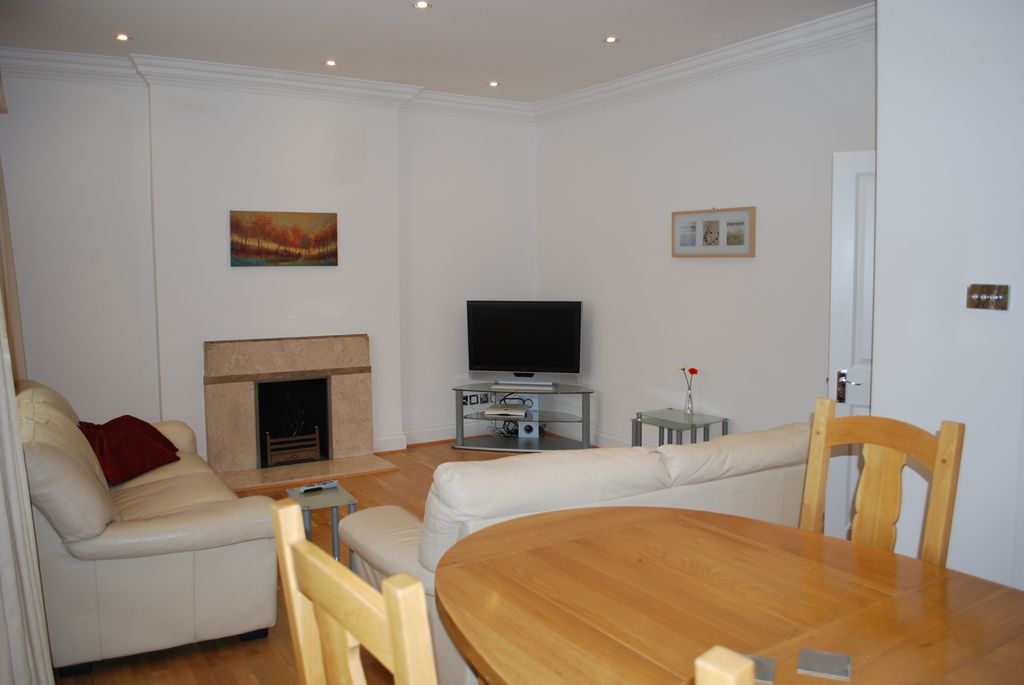 Property photo 3 of 4