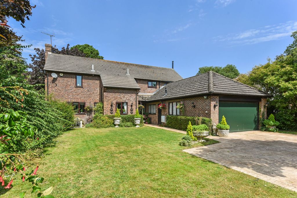 Property photo 1 of 33