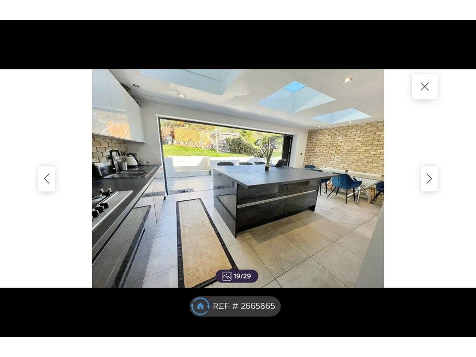 Property photo 3 of 25