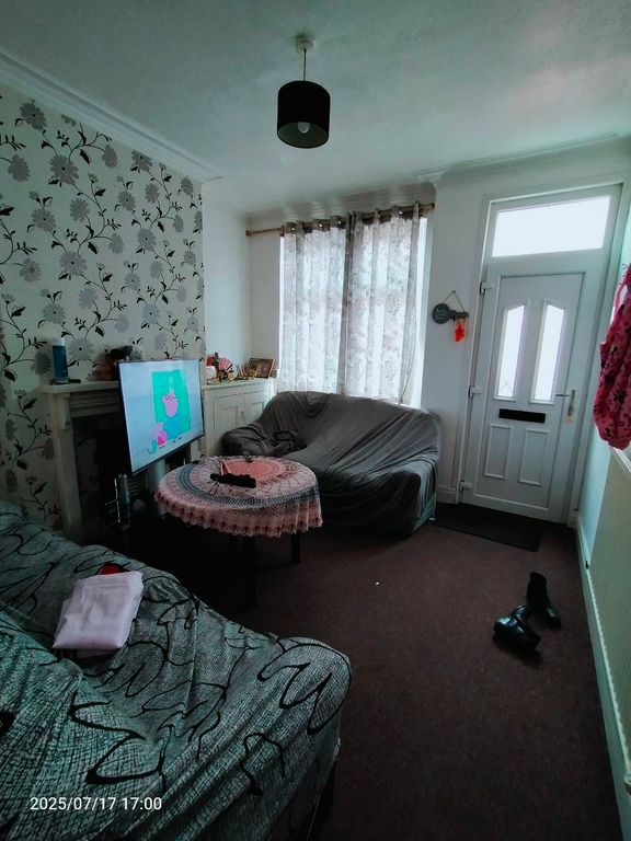 Property photo 2 of 6