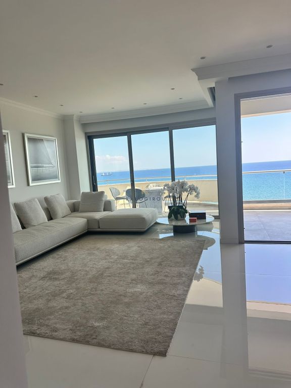 Property photo 2 of 33