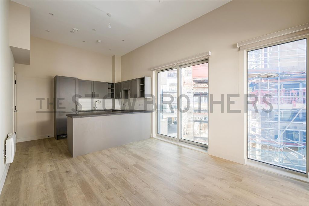 Property photo 3 of 22