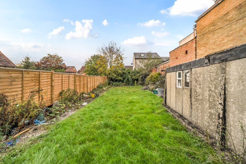 Property photo 3 of 9 Photo 7