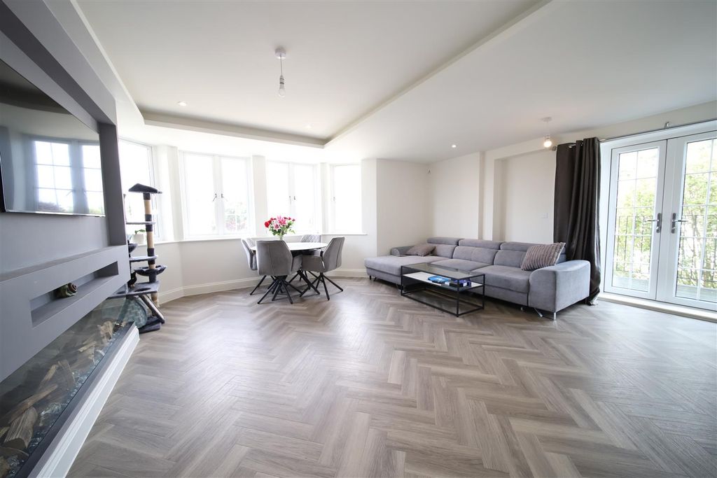 Additional image 11 of 1 bed flat for sale72, The Ridgeway, Enfield EN2