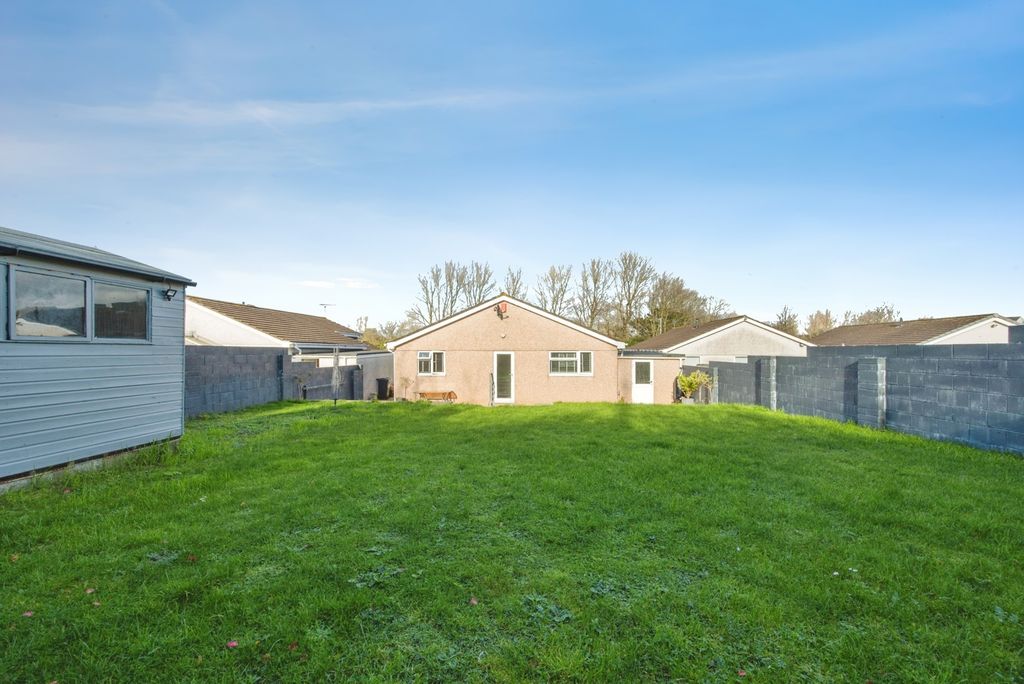 Property photo 3 of 18 Pbox-Img.Jpg