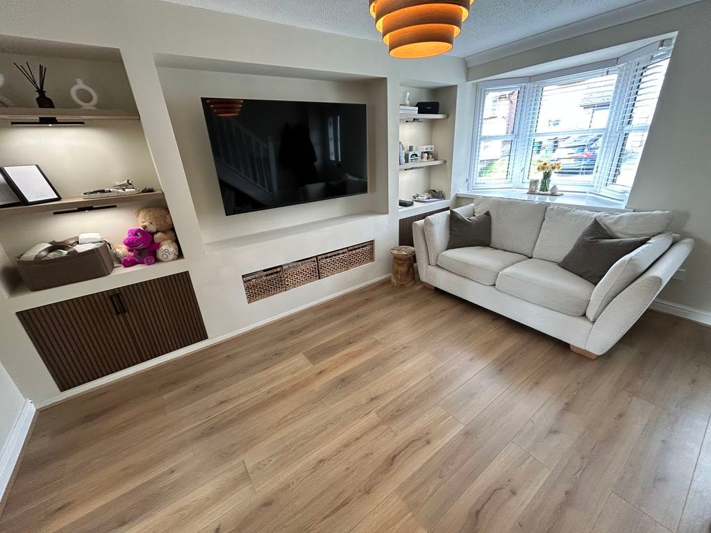 Property photo 3 of 17 Photo 3