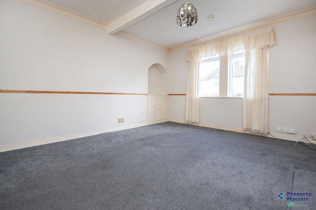 Property photo 2 of 14 Lounge