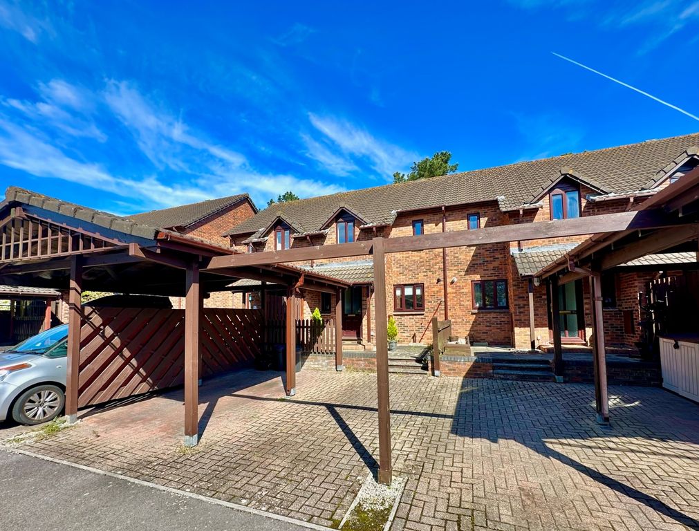 Property photo 1 of 9