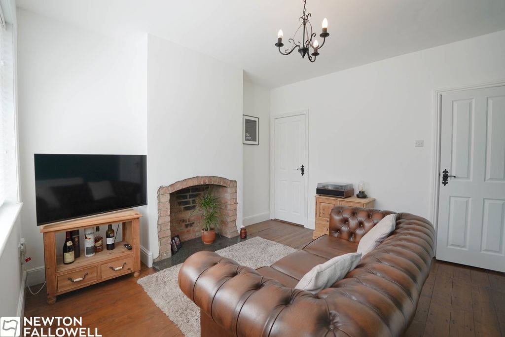 Property photo 2 of 14