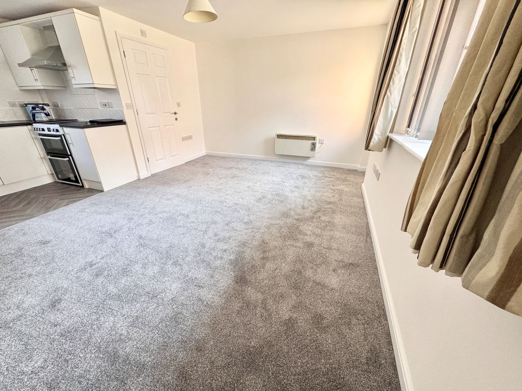 Property photo 1 of 4
