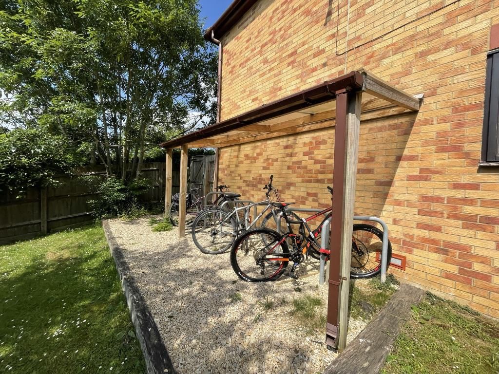 Property photo 2 of 8 Bike Store