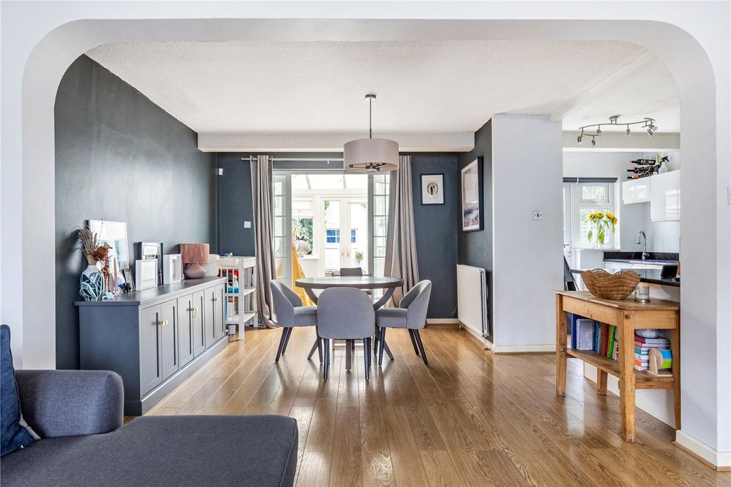 Property photo 1 of 14 Picture No. 04