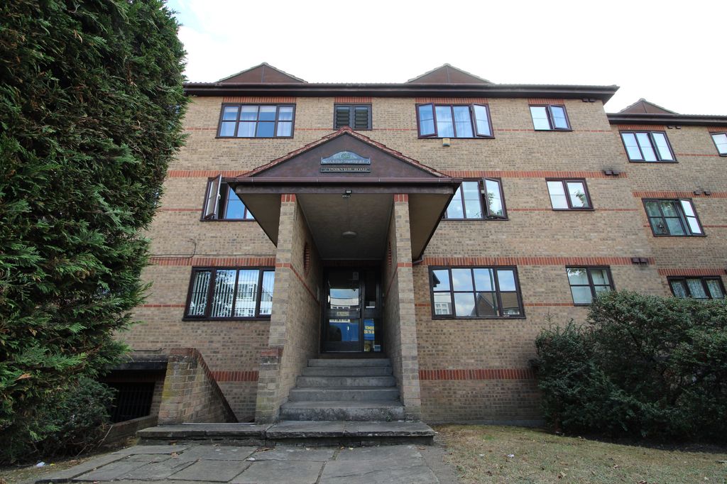 Property photo 1 of 7
