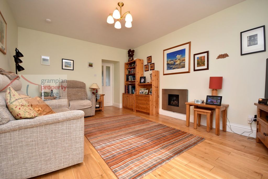 Property photo 3 of 18 l2 .Jpg