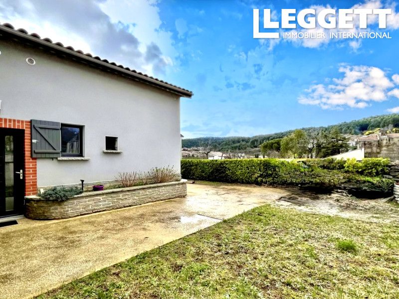 Property photo 3 of 10