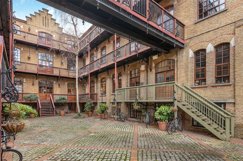 Property photo 3 of 20 Picture No. 75