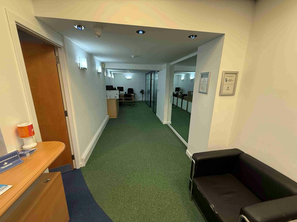 Property photo 3 of 14 Img_2259.Jpg