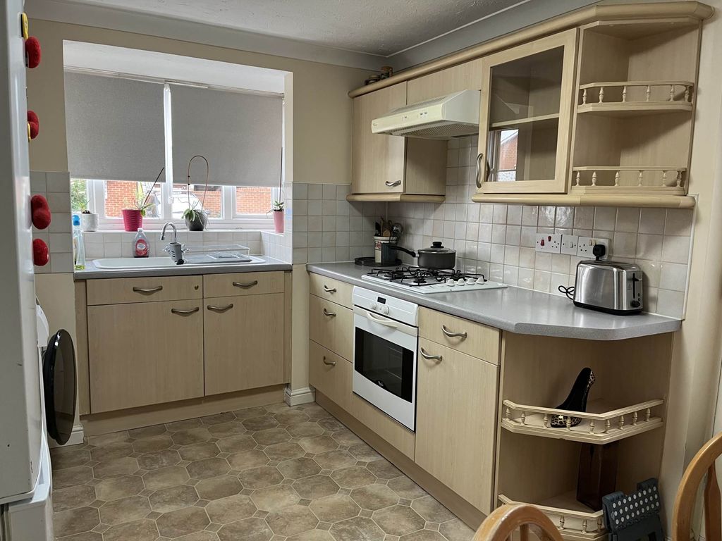 Property photo 3 of 14