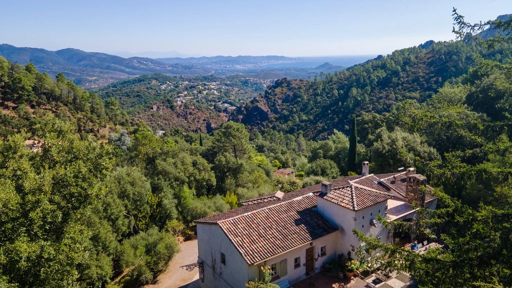 Property photo 1 of 27