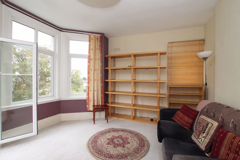 Property photo 3 of 7 Photo 11