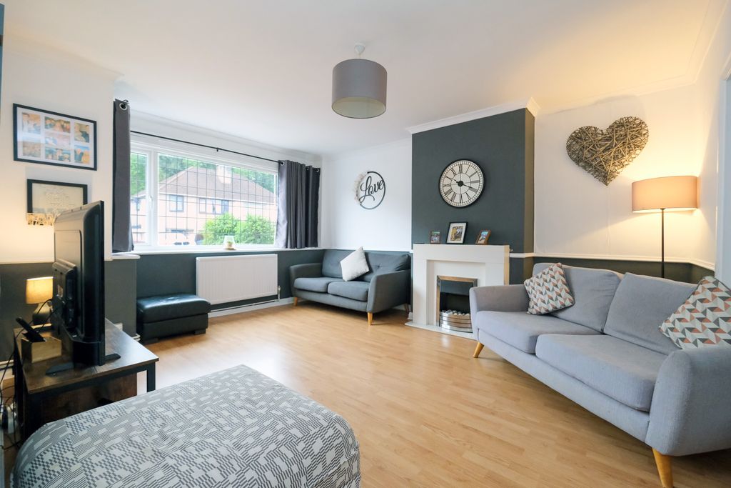 Property photo 2 of 15