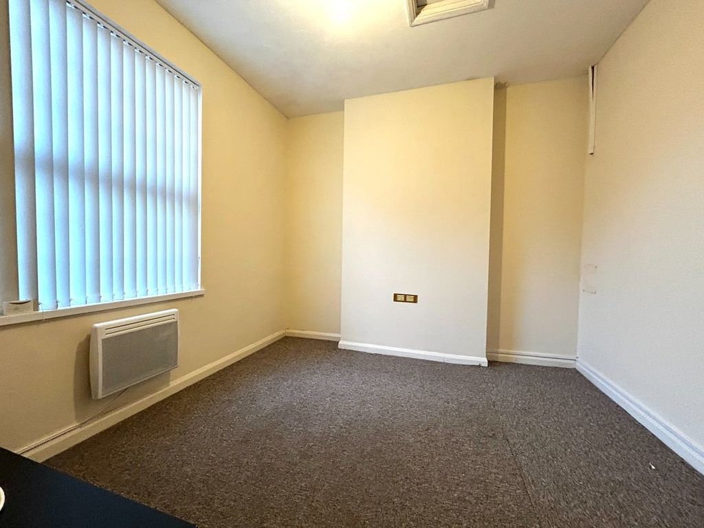 Property photo 1 of 4