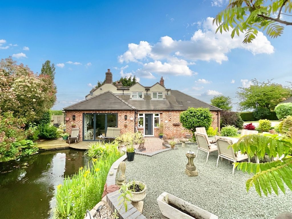 Property photo 1 of 33