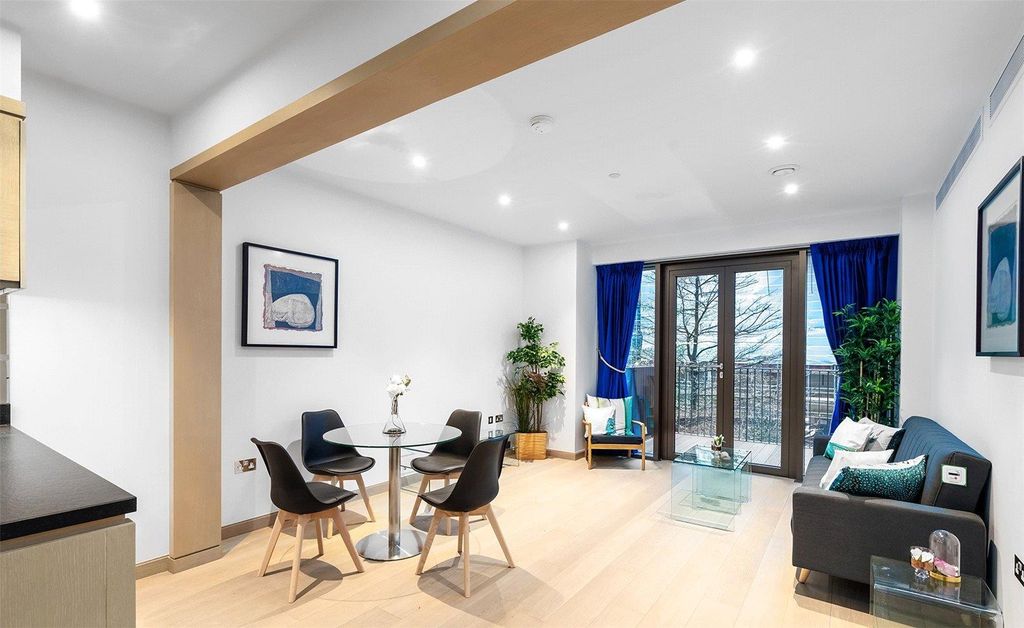 Property photo 1 of 10
