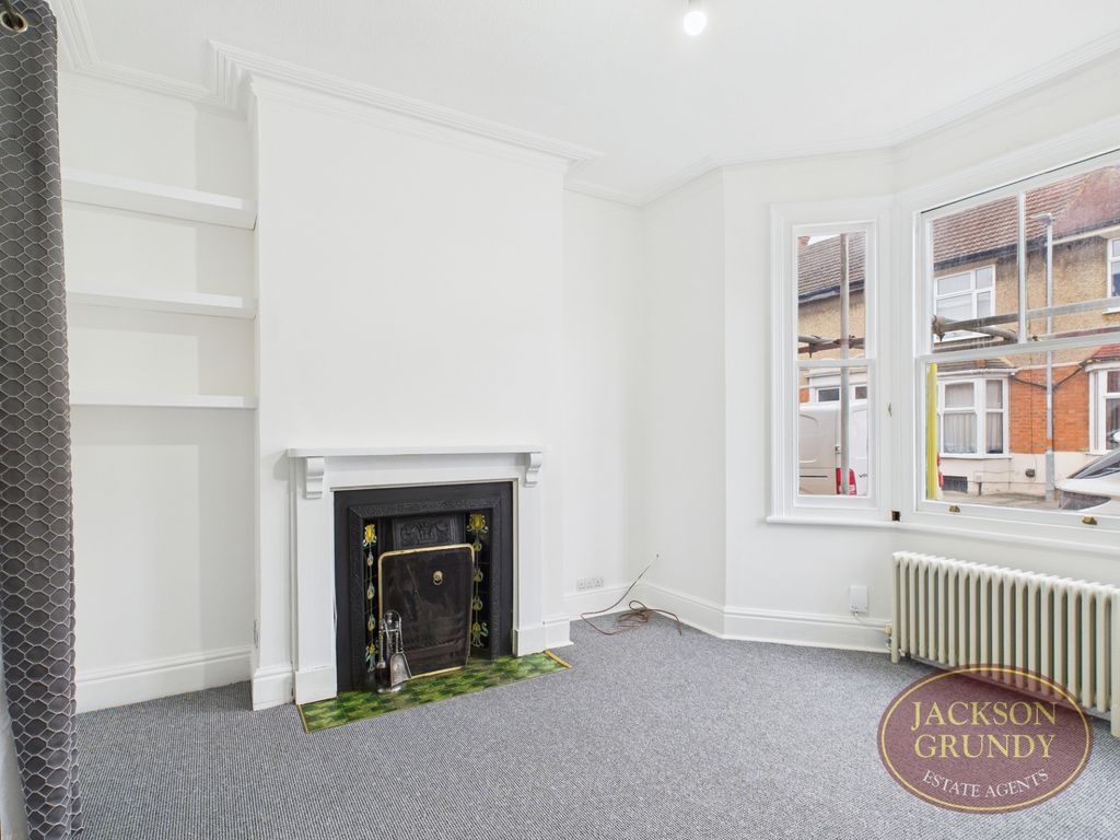 Property photo 3 of 15 Photo 2