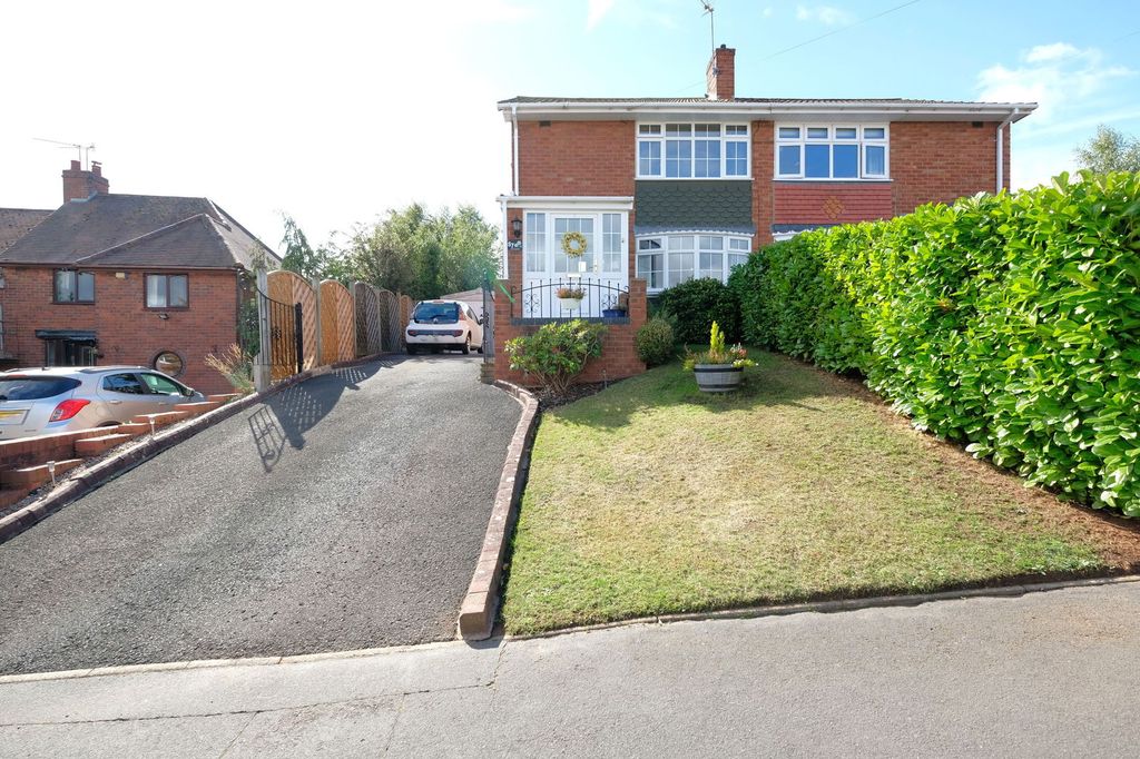 Property photo 1 of 21