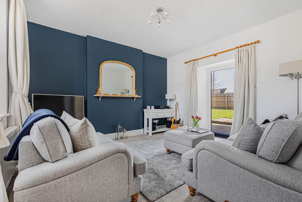 Property photo 2 of 29