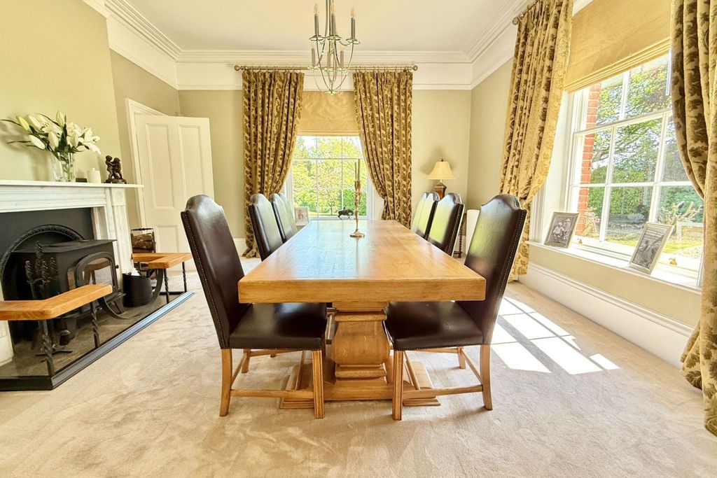 Property photo 3 of 24 Gallery