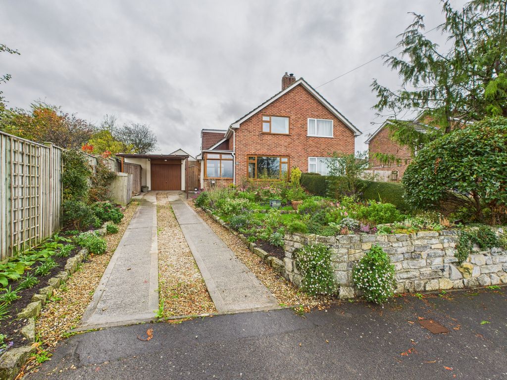 Property photo 1 of 19 Front