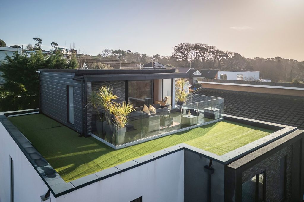 Property photo 1 of 47