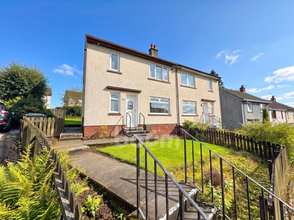 Property photo 1 of 20 Oakwood Drive, Beith External Photo