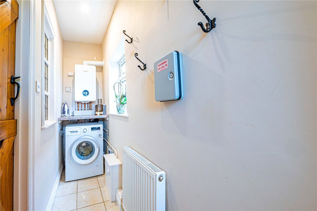Additional image 20 of 3 bed semi-detached house for saleTring Road, Dunstable, Central Bedfordshire LU6