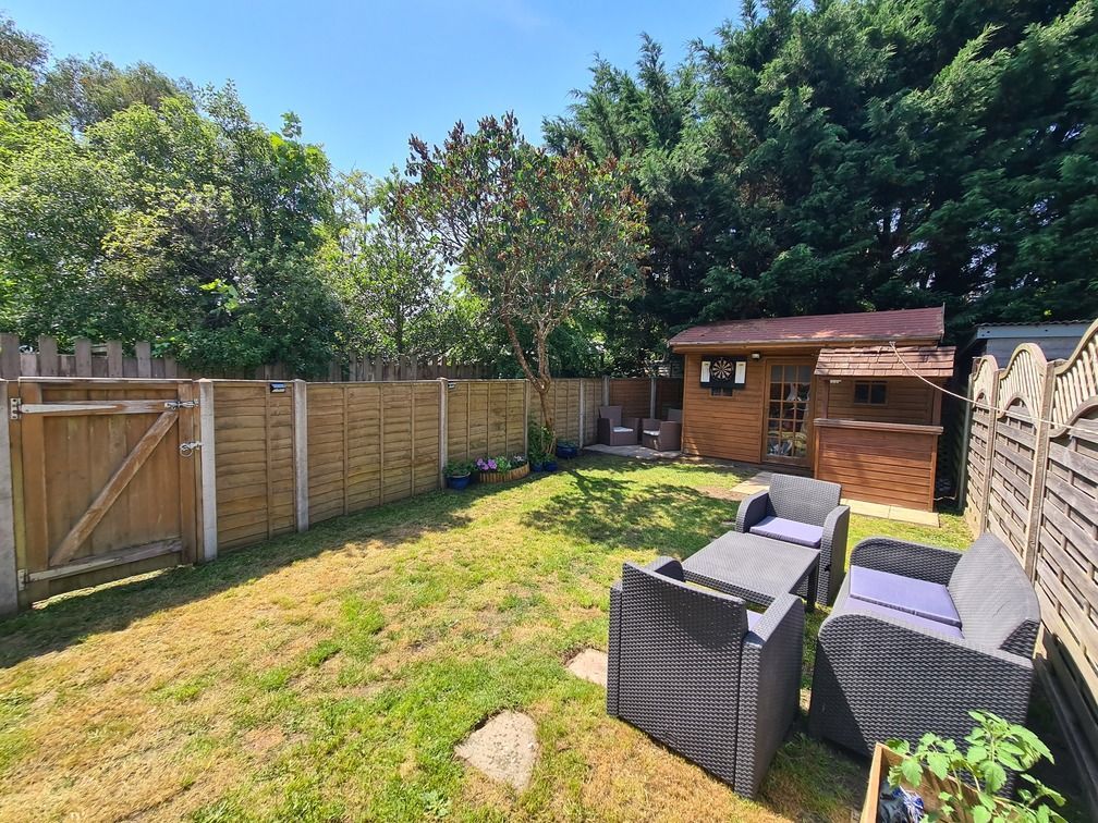 Property photo 2 of 20